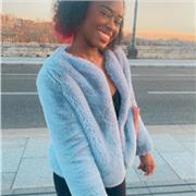 Professeur de Dancehall, donne des cours de théorie et possibilité de pratique à Lyon